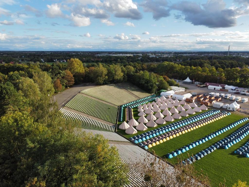 Festanation Oktoberfest Camp #2 Hotel Munchen Bagian luar foto